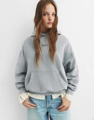 Pull & Bear - Kapuzenpullover in Blaugrau mit „STWD"- und „Star"-Print