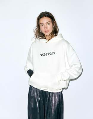Pull & Bear - Kapuzenpullover in Eisgrau mit Sternmotiven-Weiß