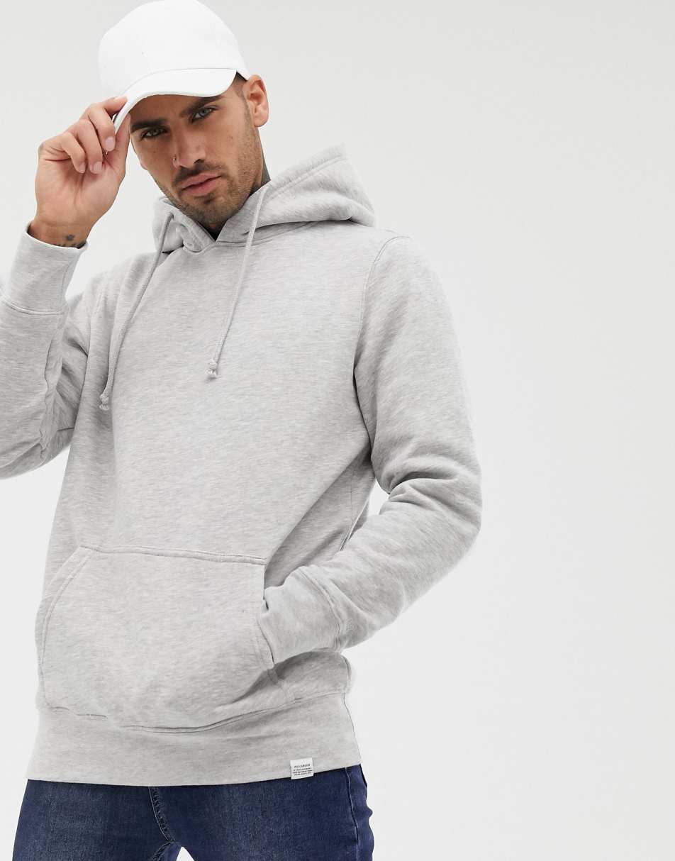 Бело серая худи. Mens Grey Hoodie Pull Bear ASOS. Кофта с капюшоном Pull Bear. Толстовка серая с капюшоном мужская Pull and Bear. Белое худи с кепкой.