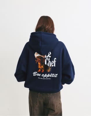 Pull & Bear - Kapuzenpullover in Marineblau mit „Chef Dog"-Print