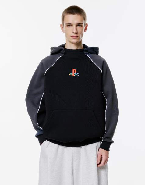 Pull&Bear – Kapuzenpullover in Schwarz mit Einsätzen und „Playstation“- und „STWD“-Prints - view 1