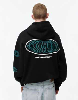 Kapuzenpullover in Schwarz mit „STWD"-Community-Print Schwarz L