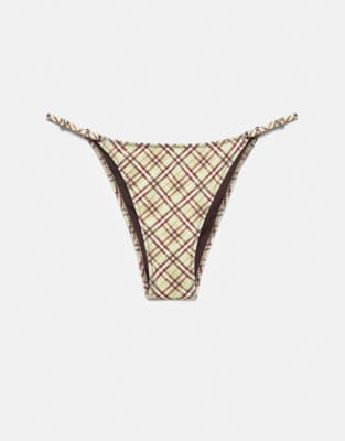 Pull & Bear - Karierte Bikinihose in Grün