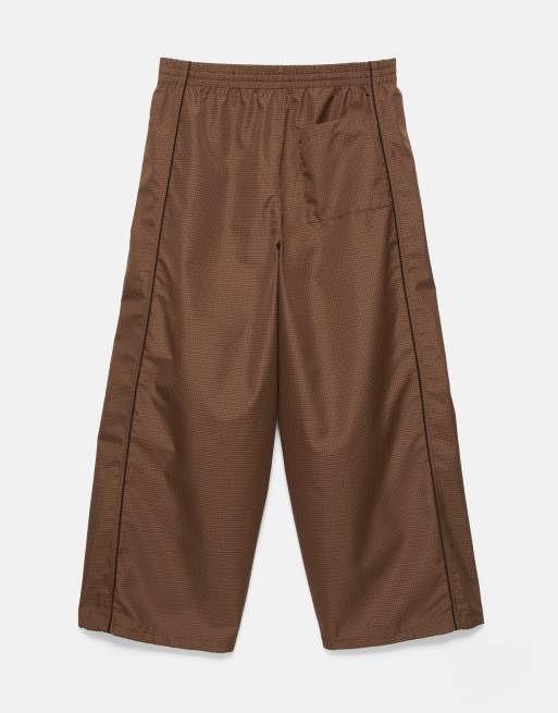 Pull&Bear karierte Jogger-Hose in Braun, 6 von 6