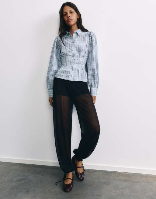 Pull&Bear kariertes tailliertes Hemd in Grau/Blau, 4 von 7