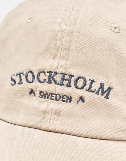Pull&Bear kasket med broderi i sand, 4 af 5