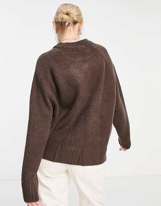 Women Pull&Bear knitted crew neck jumper in brown 