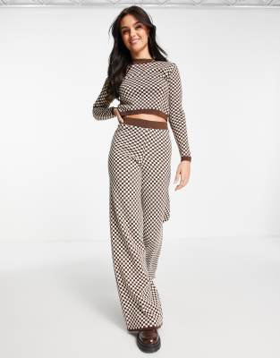 Pull&Bear knitted jacquard pants in brown - ASOS Price Checker
