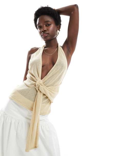 Pull&Bear knitted twist front halterneck top in sand - view 1