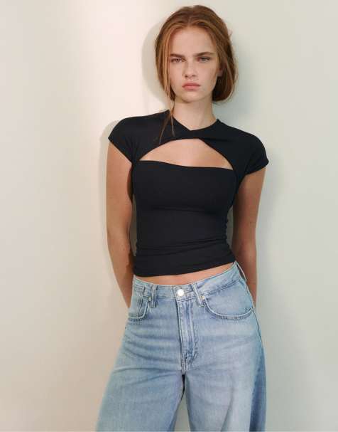 Pull&Bear Knotted neckline t-shirt in black - view 1