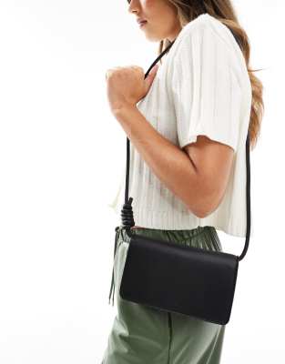 Pull&Bear Pull&Bear knotted strap handbag in black