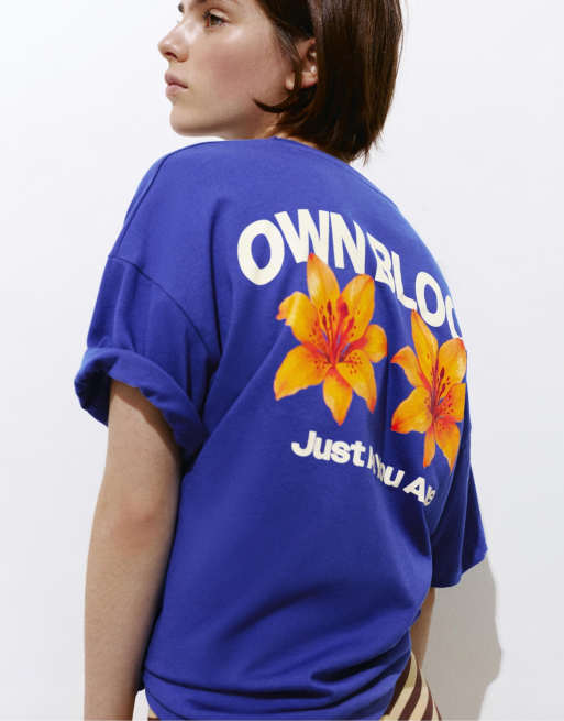 Pull&Bear - Koboltblå oversized T-shirt med blomstergrafik, 3 af 4