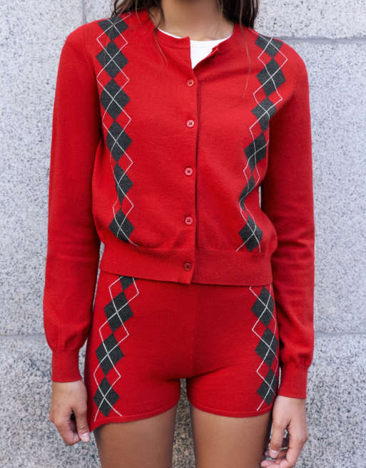 Pull&Bear kofta i stickad diamantmönstrad design i rött, 3 av 6