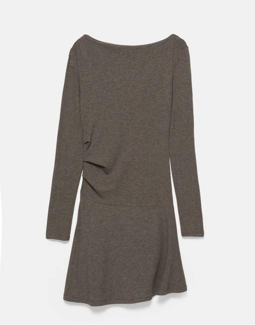 Pull&Bear kort smockad mjuk klänning i grått, 5 av 7