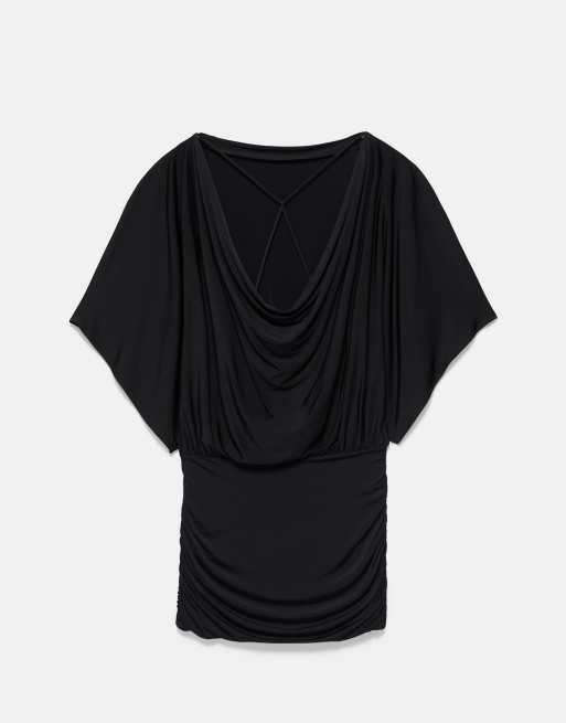 Pull&Bear korte jurk met gedrapeerde achterkant in zwart, 5 van 5
