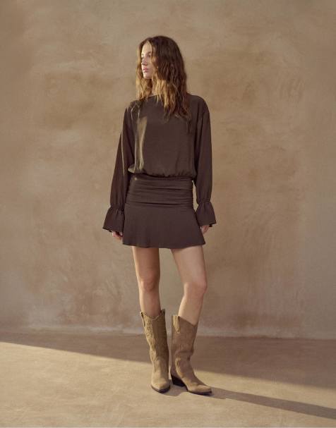 Pull&Bear - Korte jurk met ruches in bruin - view 1