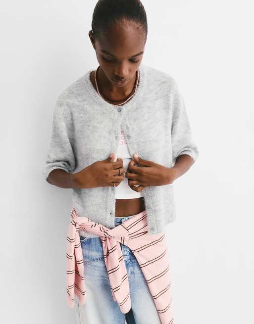 Pull&Bear – Kurzärmlige Strickjacke in meliertem Grau