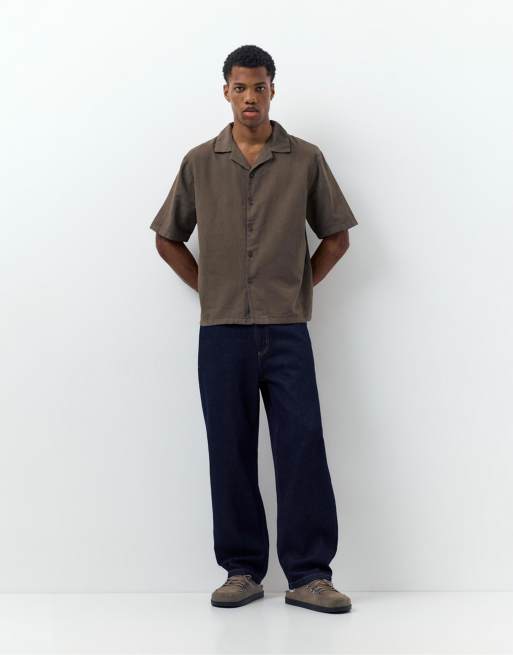 Pull&Bear – Kurzärmliges Hemd aus Leinenmix in Schokobraun, 3 von 4