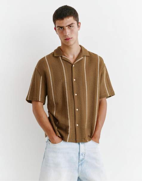 Pull&Bear – Kurzärmliges Hemd in Schokobraun gestreift - view 1
