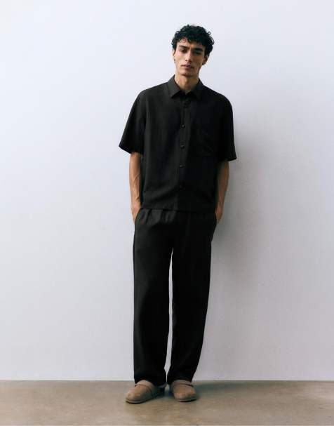 Pull&Bear – Kurzärmliges Hemd in Schwarz mit Tasche - view 1