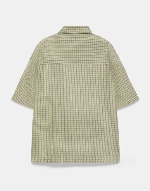 Pull&Bear kurzärmliges kariertes Hemd in Grün/Ecru, 4 von 4