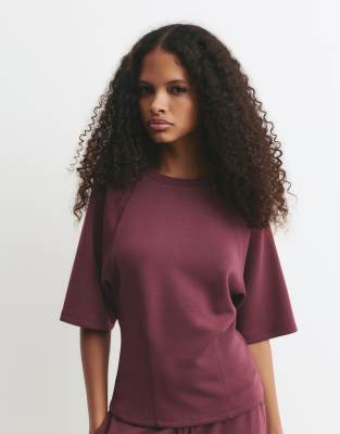 Pull & Bear - Kurzärmliges Sweatshirt in Aubergine-Rot