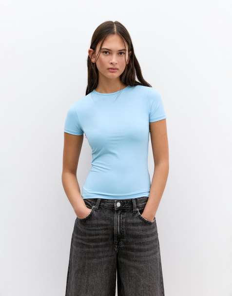 Pull&Bear – Kurzärmliges T-Shirt aus Polyamid in Hellblau - view 1