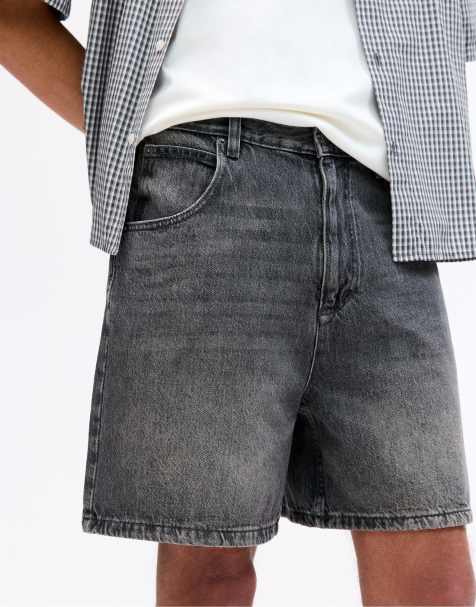 Pull&Bear – Kurze Bermuda-Jeansshorts in verblasstem Schwarz - view 1