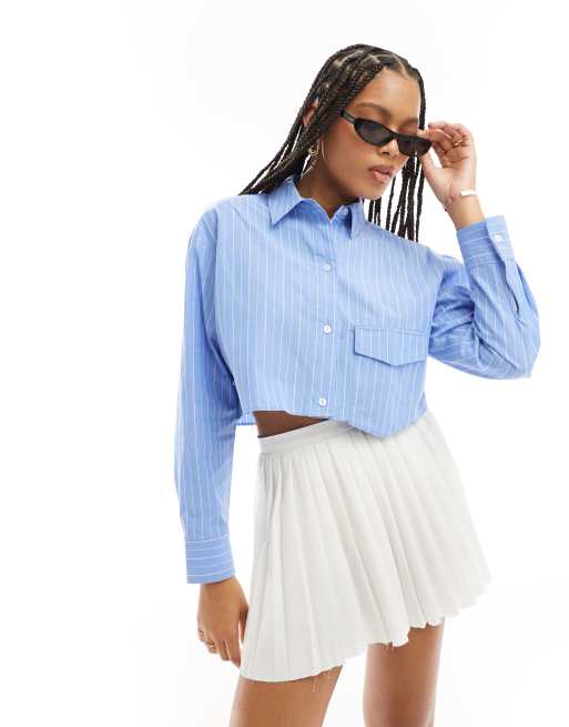 Pull&Bear – Kurze Hemdbluse in Blau mit Nadelstreifen