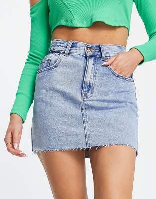 Pull & Bear - Kurzer Jeansrock in Blau mit elastischem Bund und ausgefranstem Saum