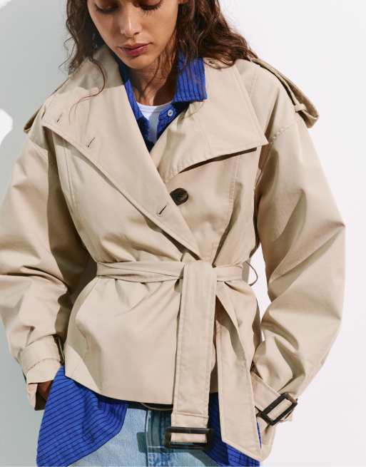Pull&Bear kurzer Trenchcoat mit Gürtel in Beige, 4 von 7