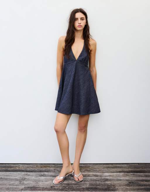 Pull&Bear – Kurzes Denim-Neckholderkleid in Dunkelblau, 2 von 6