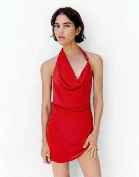 Pull&Bear – Kurzes Neckholder-Kleid in Rot mit Applikationen - view 1