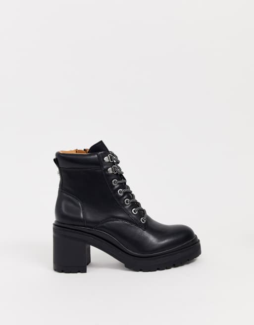 Pull&bear lace front deals cleated sole hiker boot