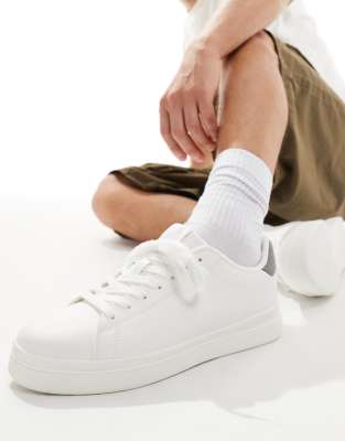 Pull & Bear Lace Up Backtab Sneakers In White