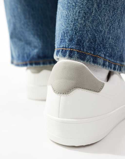 Pull&Bear lace up backtab sneakers in white