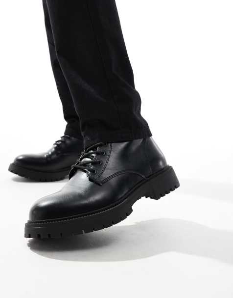 Pull&Bear lace up boot in black  - view 1