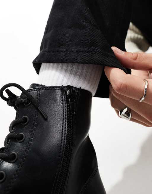 Martens Outfits Pull And Bear Dr Martens Dr Martens Unisex Jadon