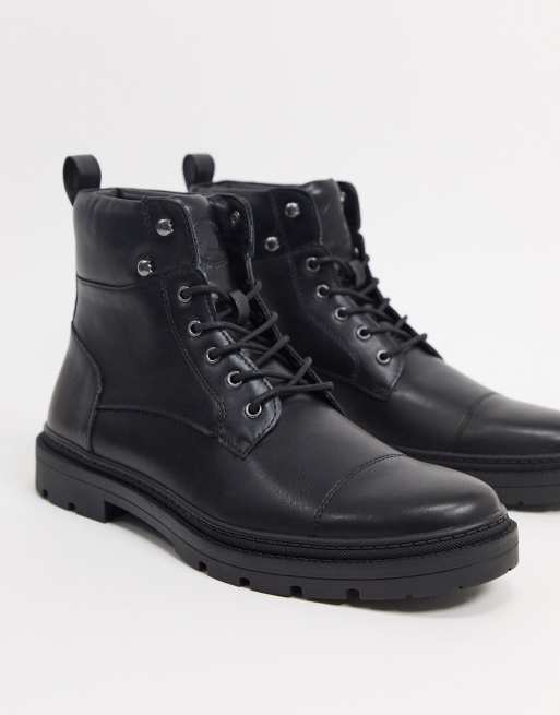 pull&bear patent lace up shoe in black