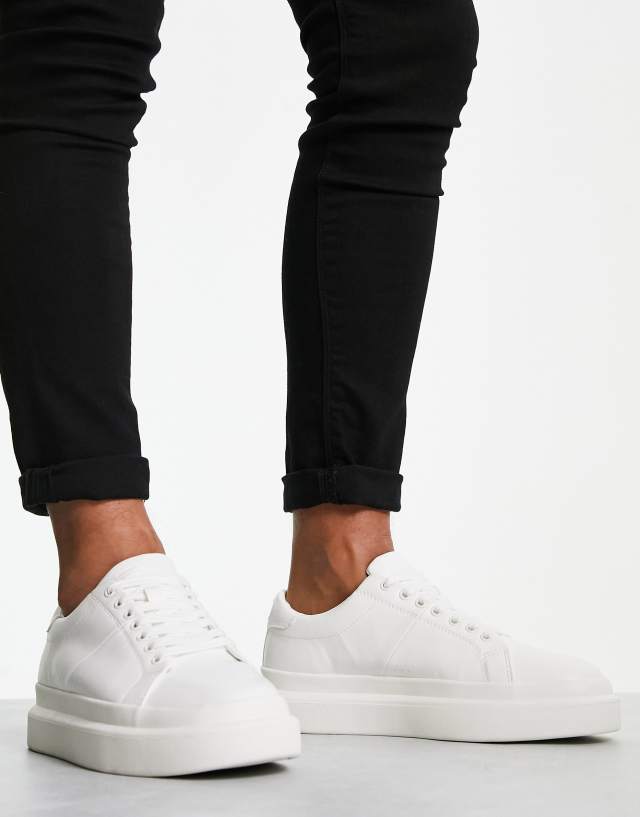 Pull&Bear lace-up chunky sneakers in white