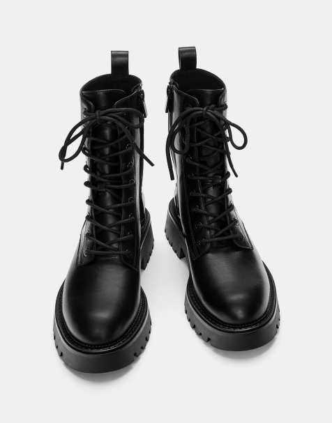 Pull&Bear Lace-up flat ankle boots in black - view 1