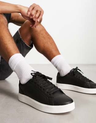 Pull&Bear lace up trainer in black - ASOS Price Checker