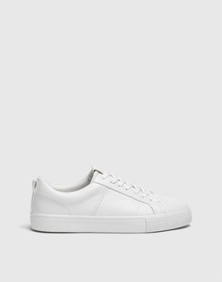 Pull&Bear lace up sneakers in white - ASOS Price Checker