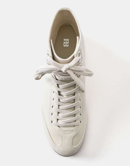 Pull&Bear låga sneakers i mocka, cream, 4 av 5