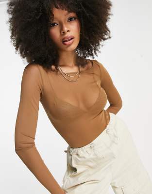 Pull & Bear - Langärmliger Body in Taupe aus Netzstoff-Neutral