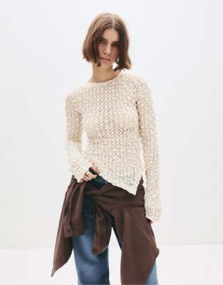 Pull & Bear - Langärmliges Oberteil aus Spitze in Beige-Neutral
