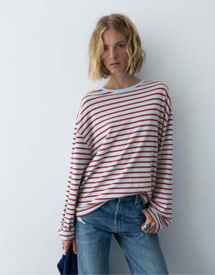 Pull & Bear - Langärmliges Shirt mit hellbraunem Streifenmuster-Bunt