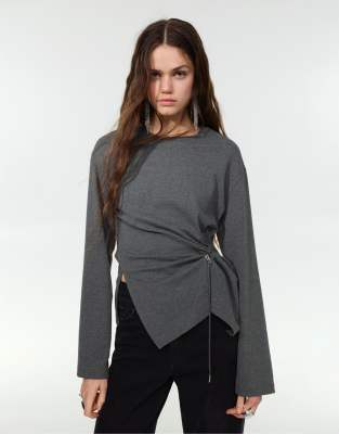 Pull & Bear - Langärmliges T-Shirt in meliertem Grau