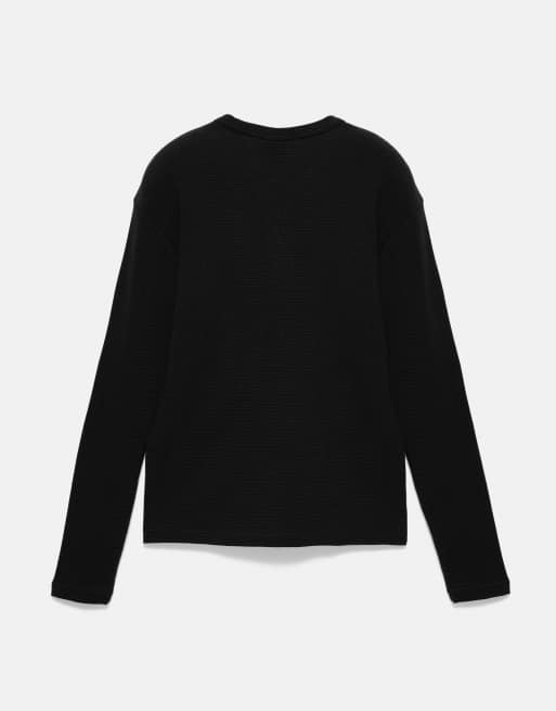 Pull&Bear Langärmliges T-Shirt in Waffelstrick in Schwarz, 7 von 7