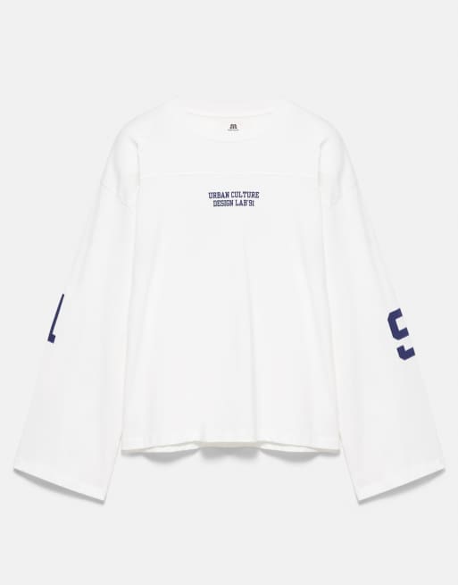 Pull&Bear Langarmshirt mit Grafik- und Nummernprint in Ice, 4 von 6